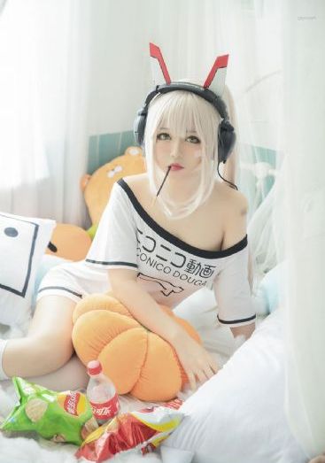 美女又黄又潮动态图_蓝光免费高清观看