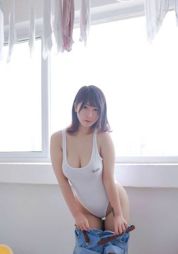老妇女擦她毛茸茸_BD国语电影在线观看