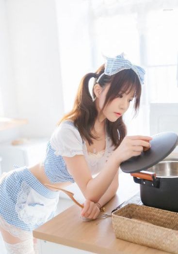 比基尼比基尼美女露隐私_4K免费观看