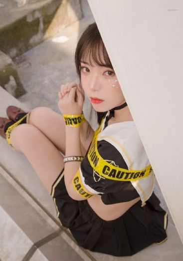 欧美影片两对夫妇交换_免费高清观看