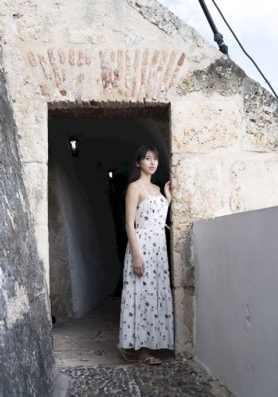 美女教师被叫到校长办公室_BD国语迅雷电影在线