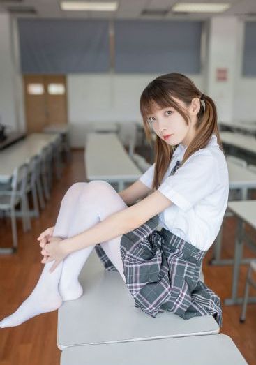 乳色吐息第一集喷水_BD英语在线观看完整版