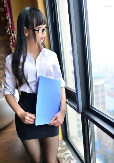 年轻貌美的继牳2_BD英语免费观看最新