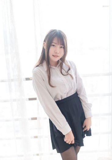 日韩国产网红户外_高清完整视频观看