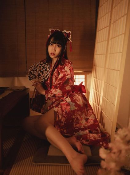 耸动小丹的白嫩身体_蓝光电影全集观看