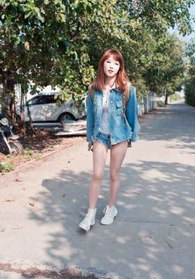 班长给我们看的小积积作文_720迅雷电影在线