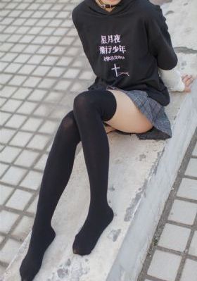 在软卧被男人躁了一夜_4K手机免费观看完整